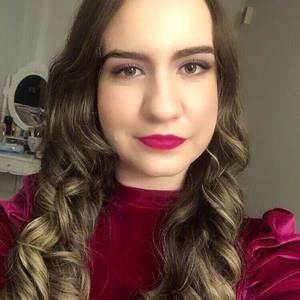 Meet your Posher, Carla